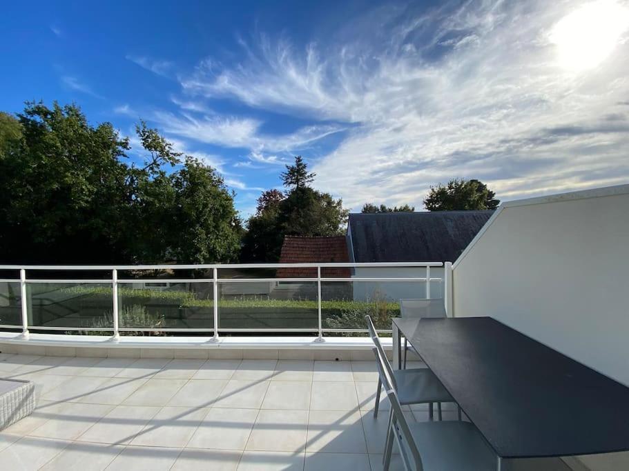 Superbe Terrasse, Proche De La Appartement *