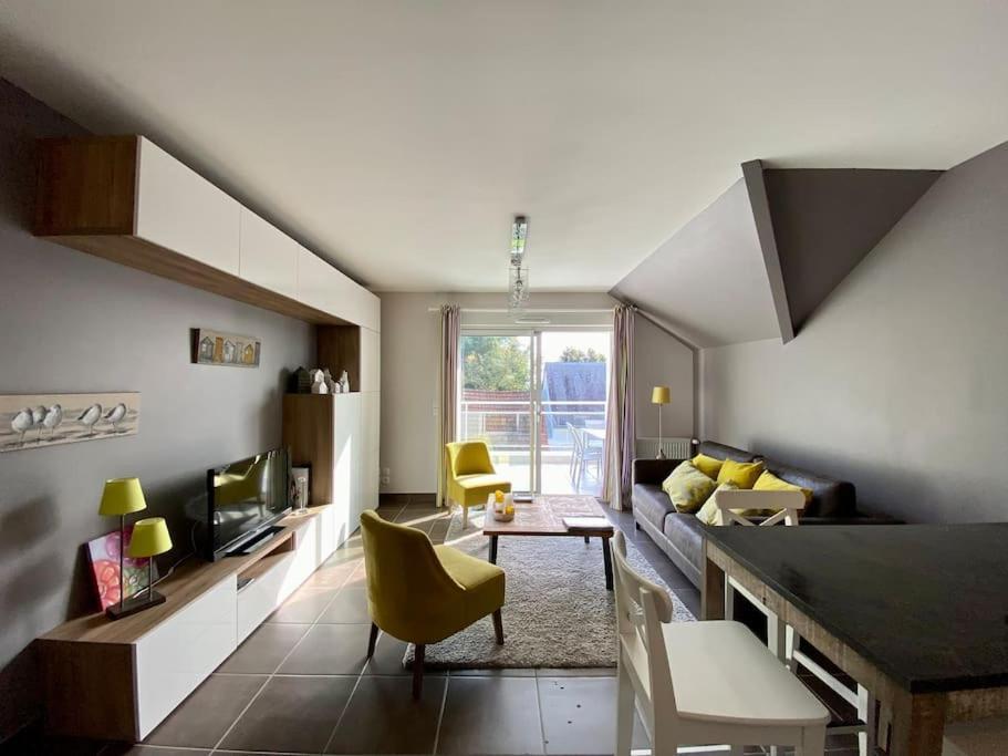 Appartement Superbe Terrasse, Proche De La